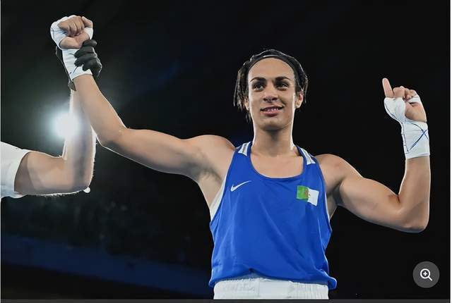 凯利芙不满, 当地时间